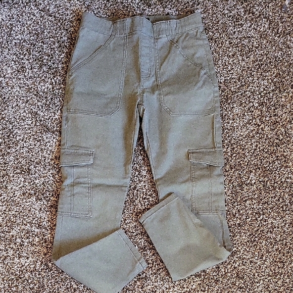 Sincerely Jules Green Ankle Cropped Pants - Picture 1 of 4